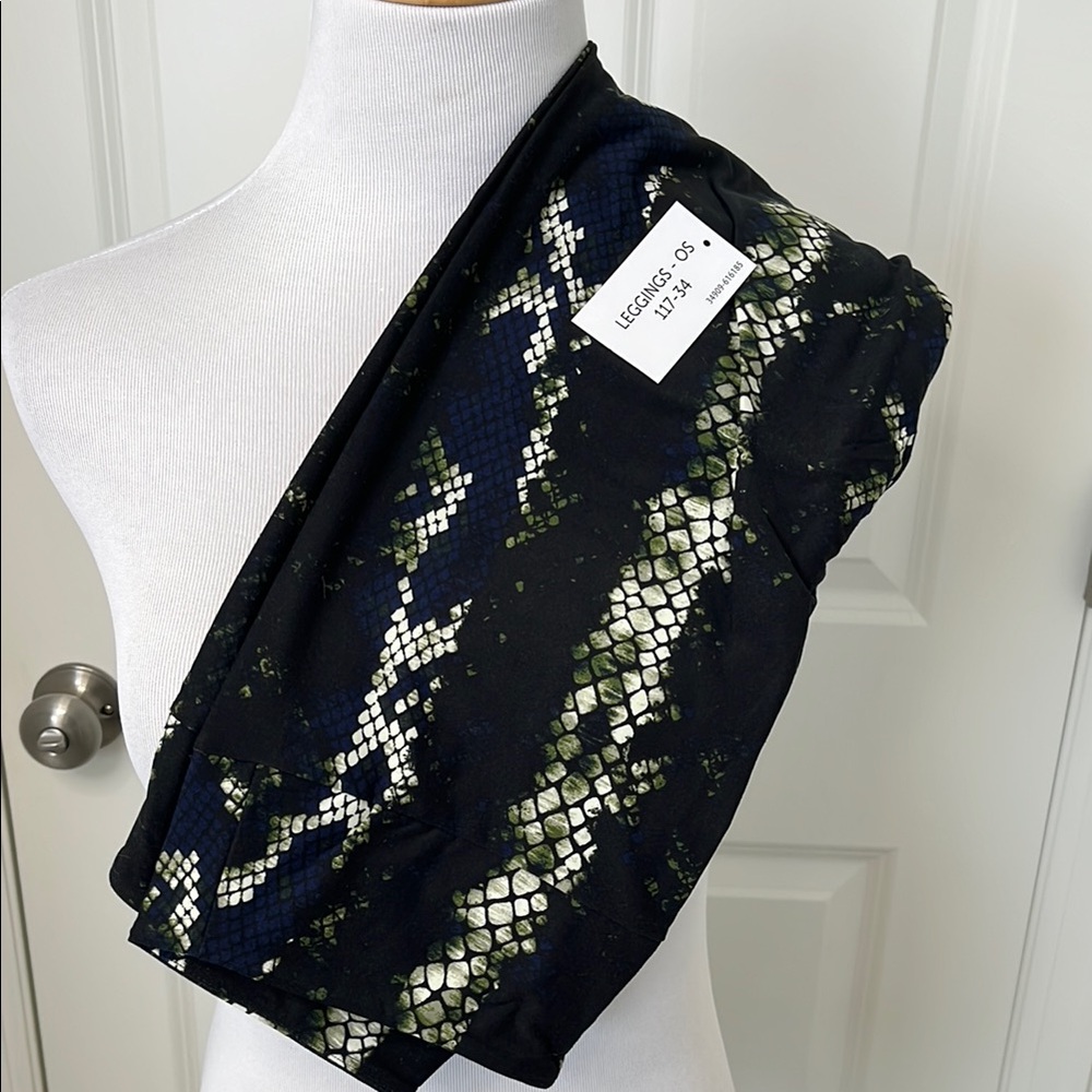 NWT Lularoe OS leggings